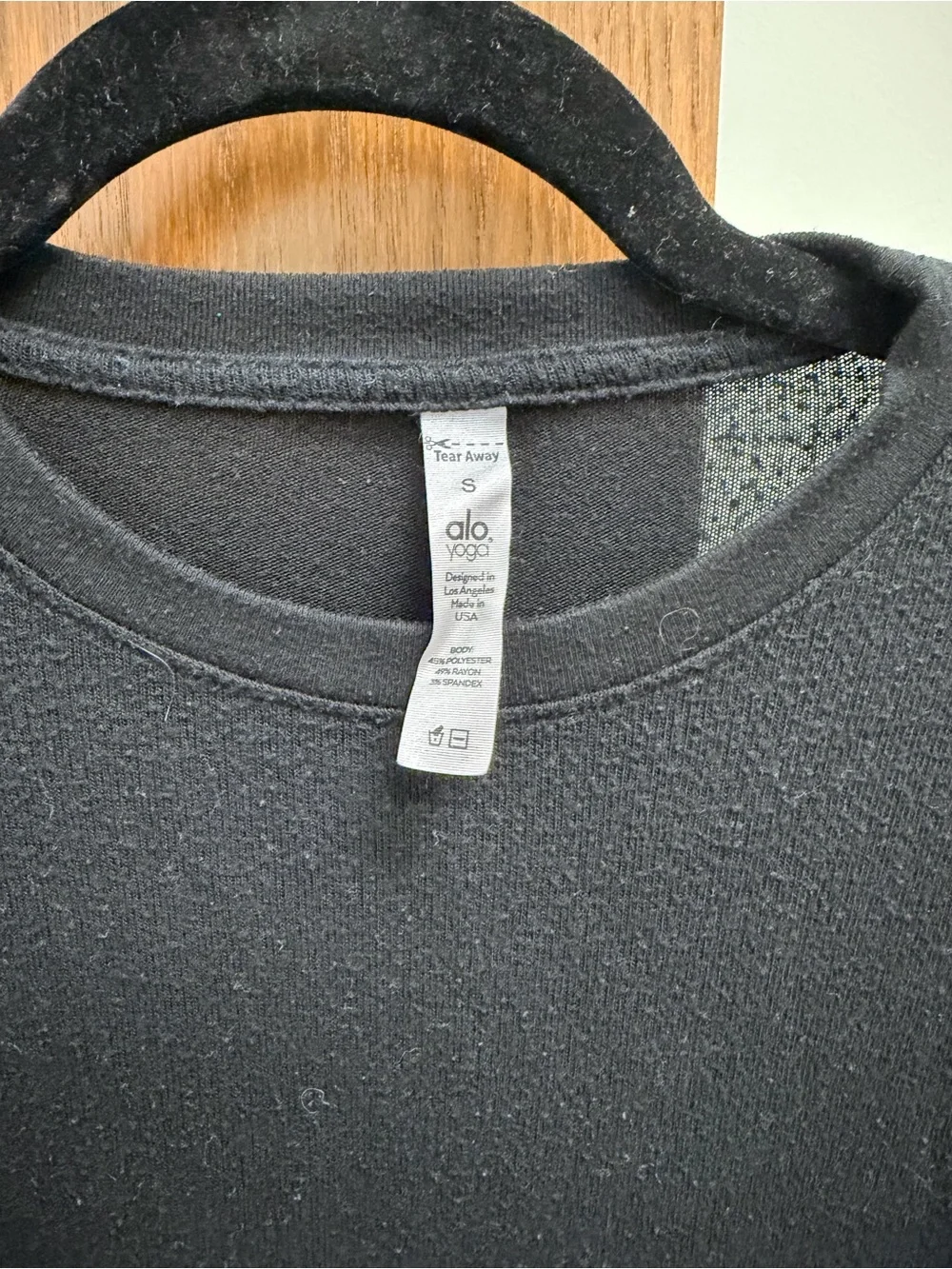 ALO Yoga Black Crewneck Pullover